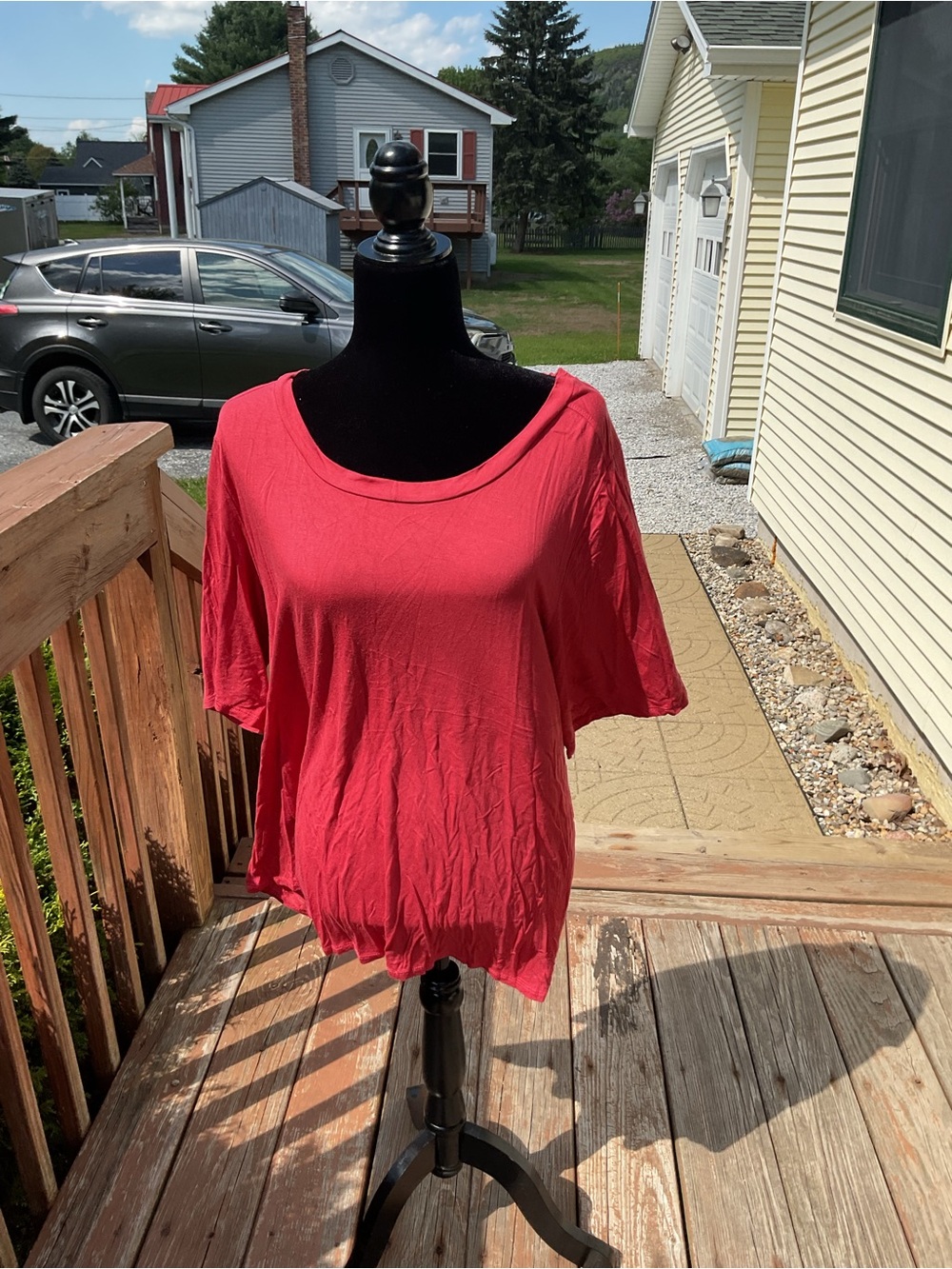 LuLaRoe Red Short Sleeve Scoop Neck Top
